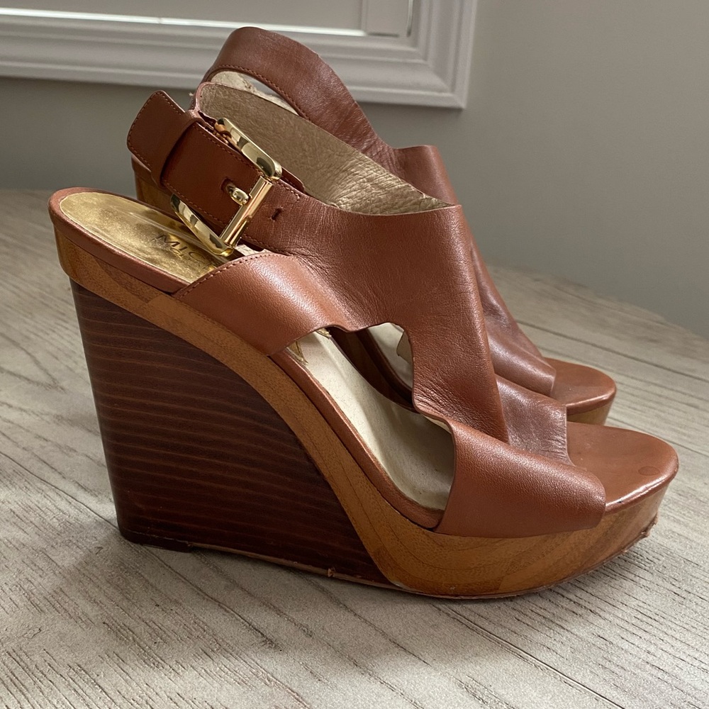 Michael kors wooden wedge